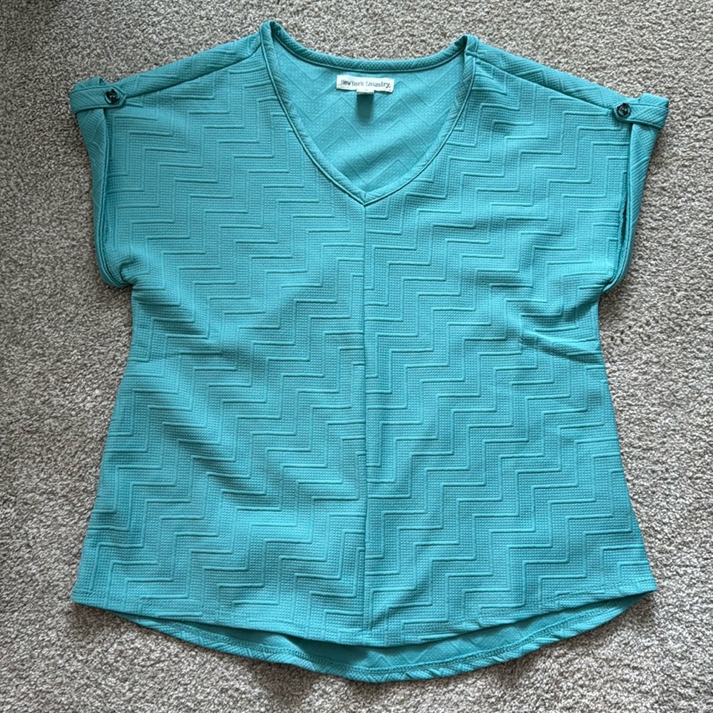 New York Laundry Women’s Blouse size M